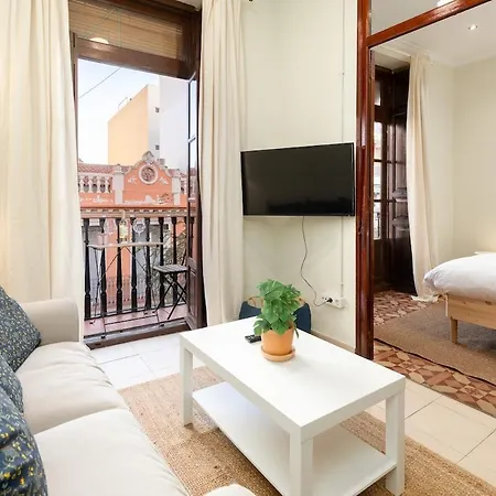 Hogar Tradicional Con Balcon Cerca De La Playa * 瓦伦西亚